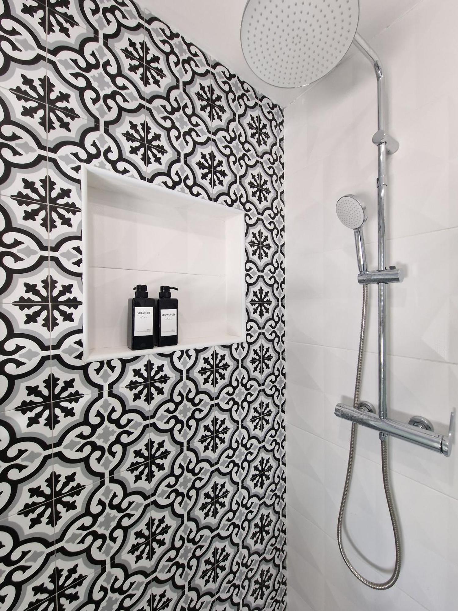 Tower Apartments แตร์ราชินา ภายนอก รูปภาพ